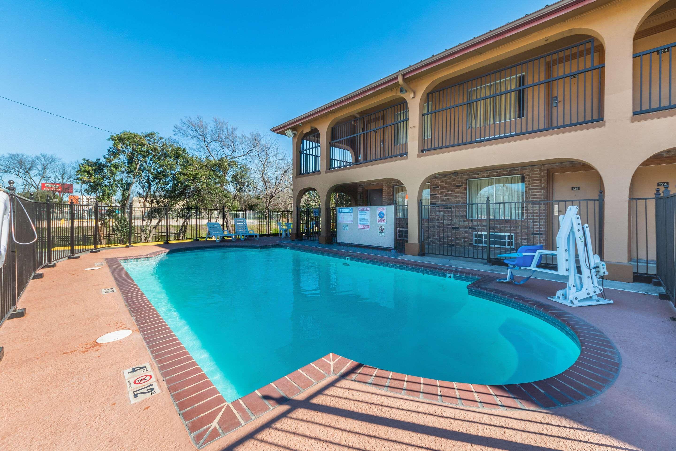 Econo Lodge San Marcos University Area Zewnętrze zdjęcie